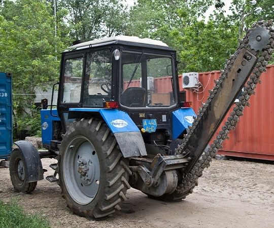Траншеекопатель в аренду в Кизляре и  Республиках Дагестан